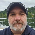 Dan Cruzat is a builder